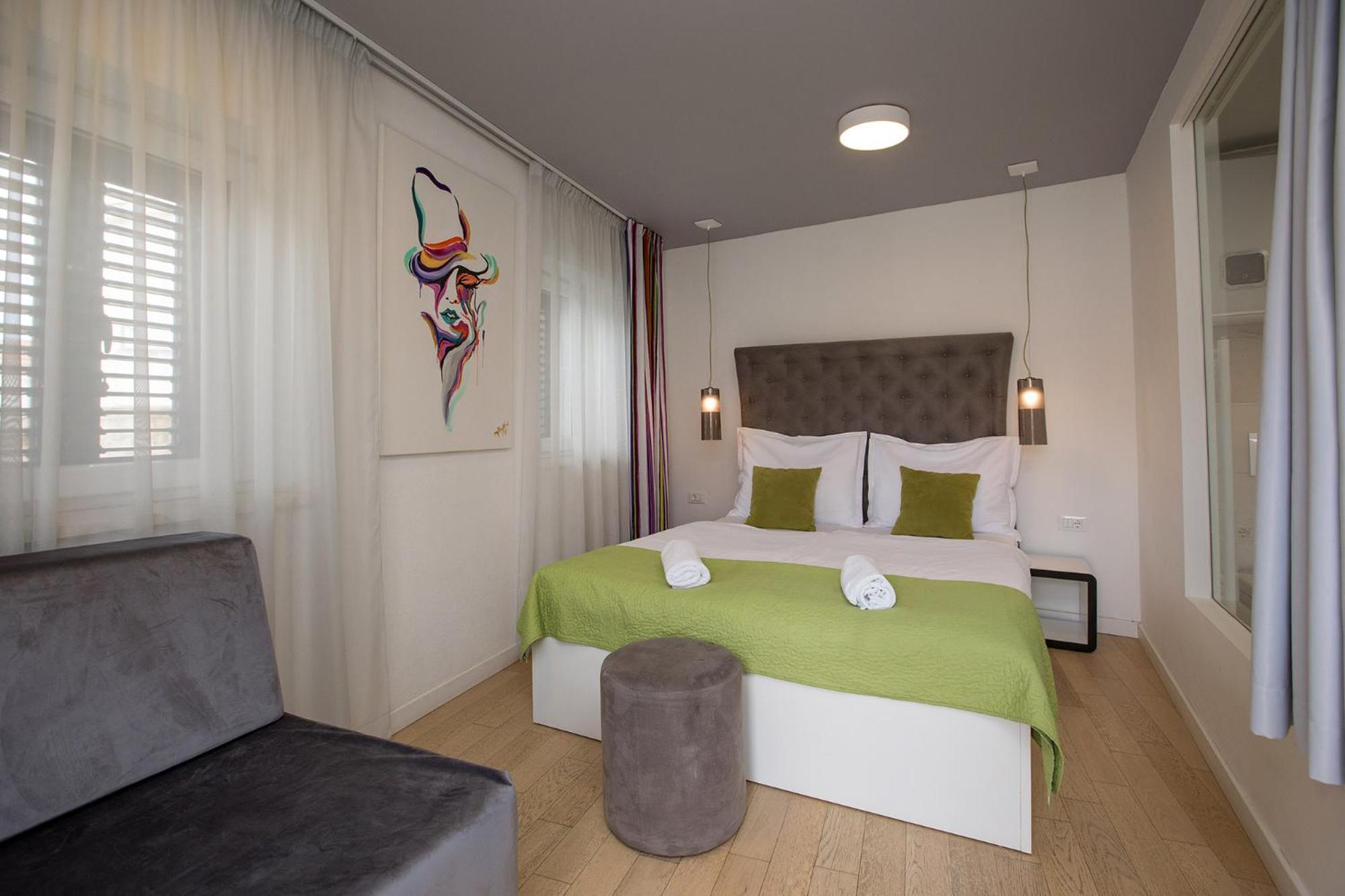 Pansion Kamenar 2 Hotell Primošten Eksteriør bilde